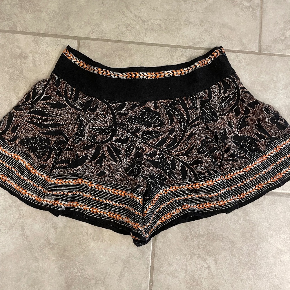 FREE PEOPLE Swing Shorts Blk/Orange Baltic Pattern embroidery Size 2